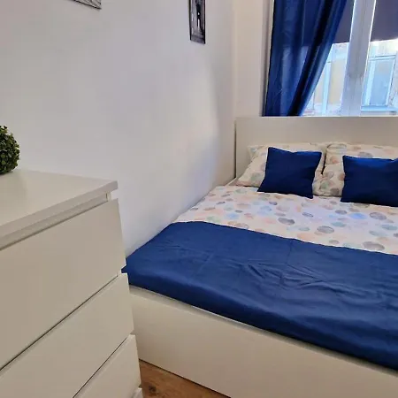 Luxury Location-bright&parking *