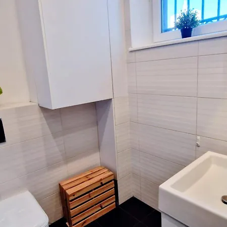 Luxury Location-bright&parking *