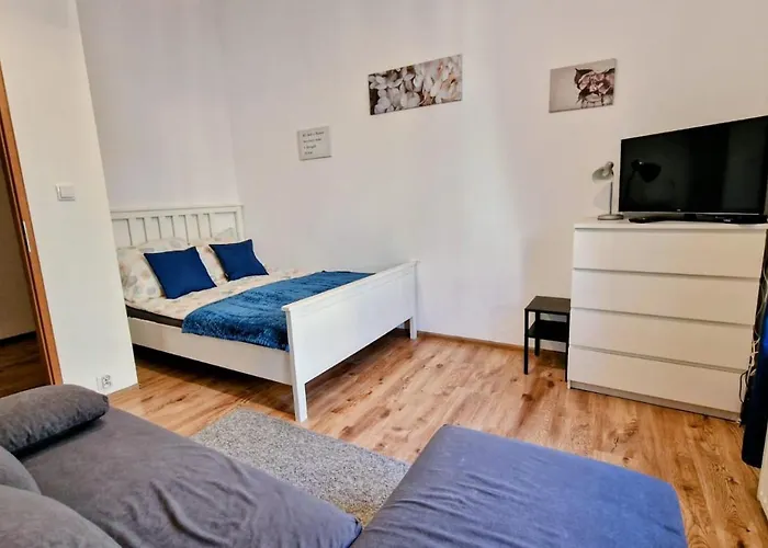 Luxury Location-bright&parking